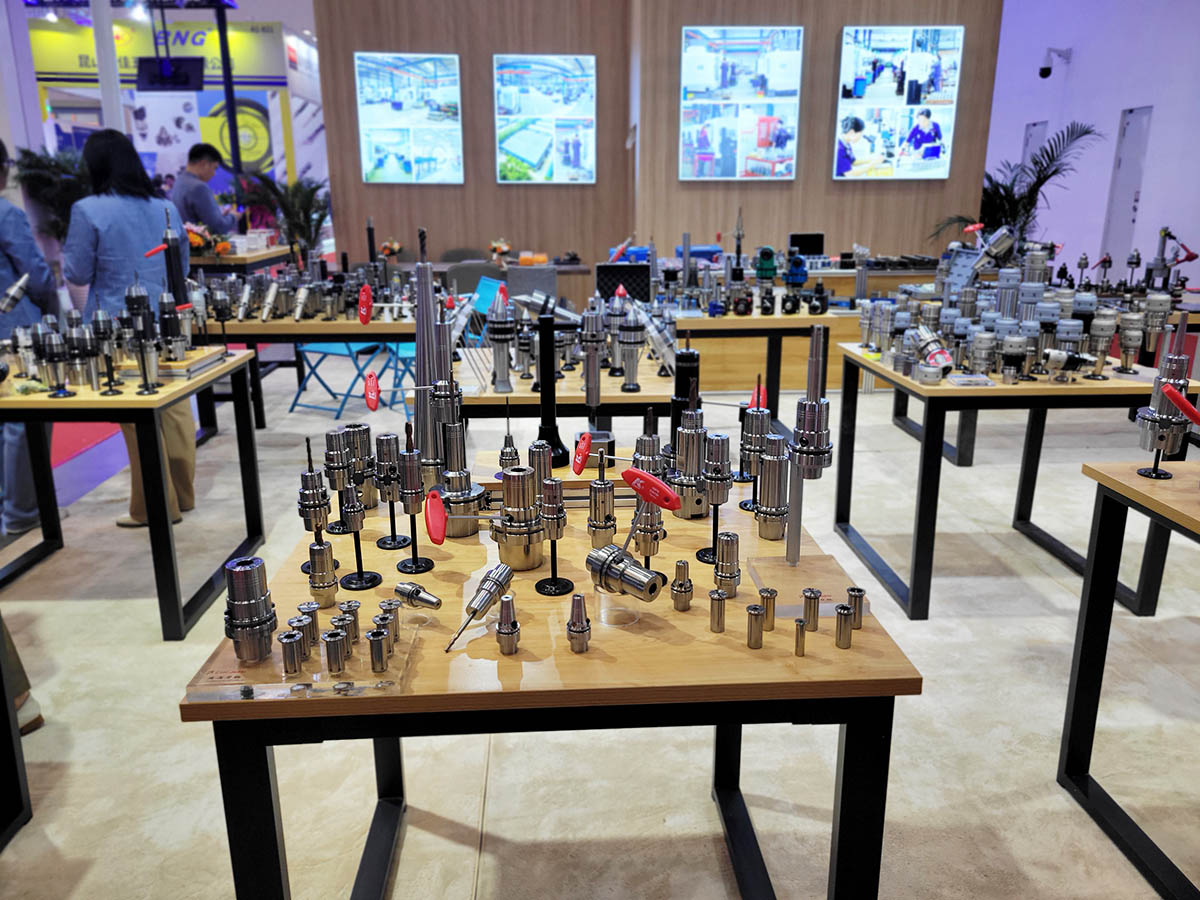 1745459586466613.jpg 596.jpg